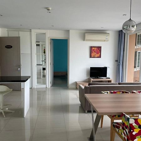 Atlantis Condo Resort Jomtien Exterior photo