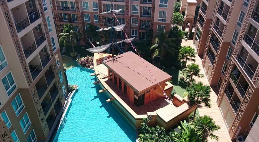 Atlantis Condo Resort Jomtien Exterior photo