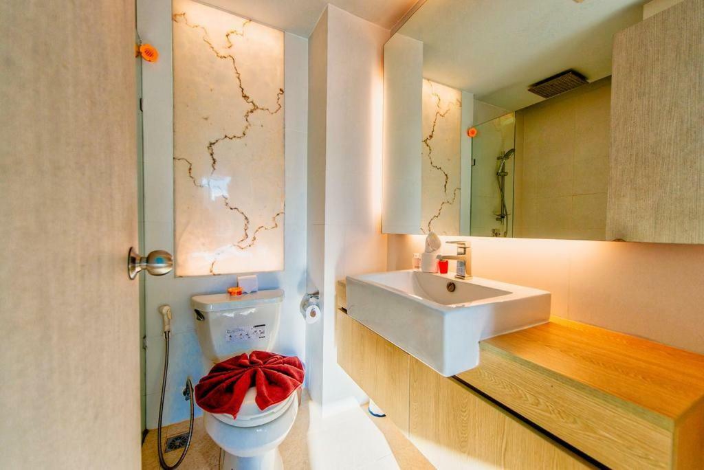 Atlantis Condo Resort Jomtien Exterior photo